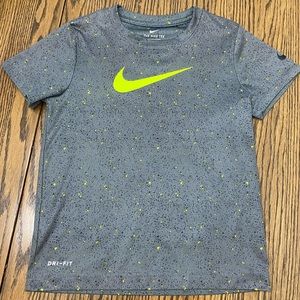 Nike short sleeve DRI-FIT shirt size 6 boy